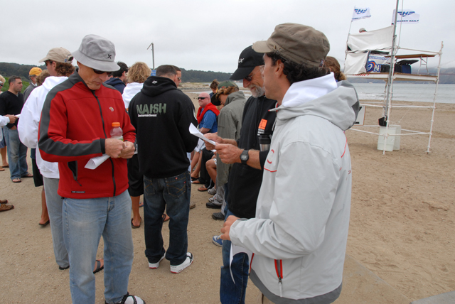 Skippers Meeting Thu#2E088E