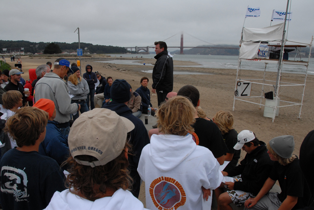 Skippers Meeting Thu#2E0891