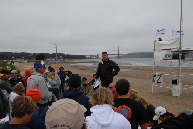 Skippers Meeting Thu#2E0892